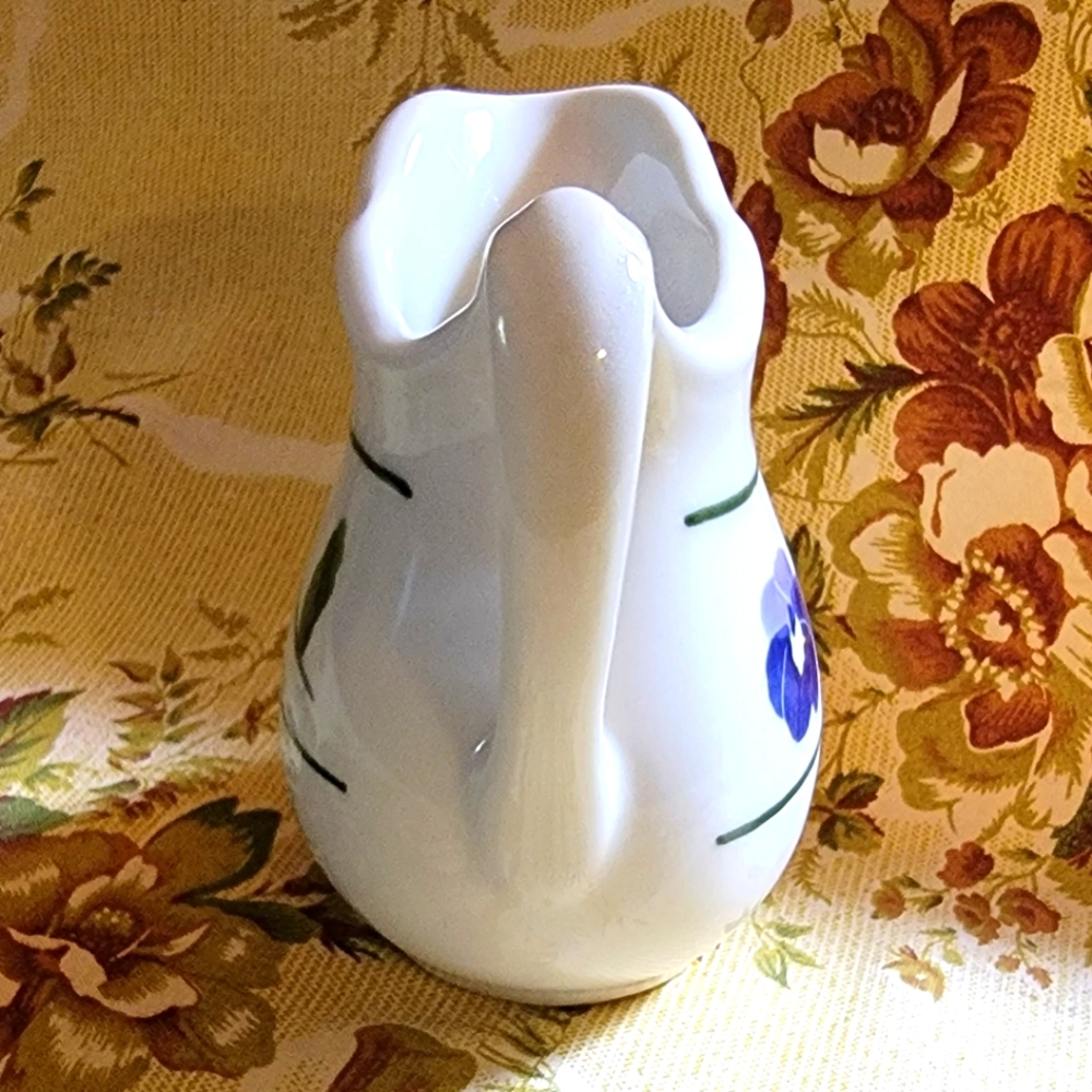 COPY - 🌿 Hartstone Pottery Pansy Design Pitcher/Creamer 🌿🌿 EUC - Picture 7 of 9